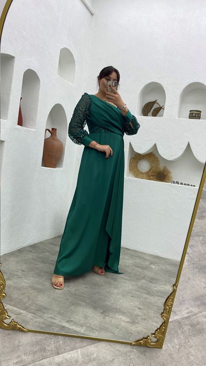 Emerald Green Lace Glitter Draped Satin Plus Size Evening Dress