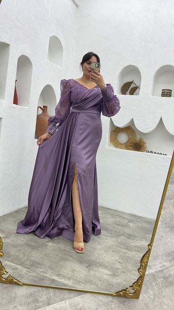 Lilac Silvery Drape Detail Satin Plus Size Evening Dress