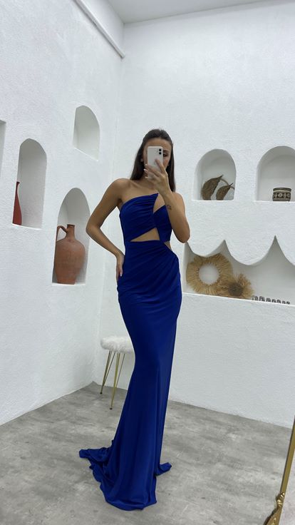 Saks Zincir Askılı Büzgülü Abiye Elbise