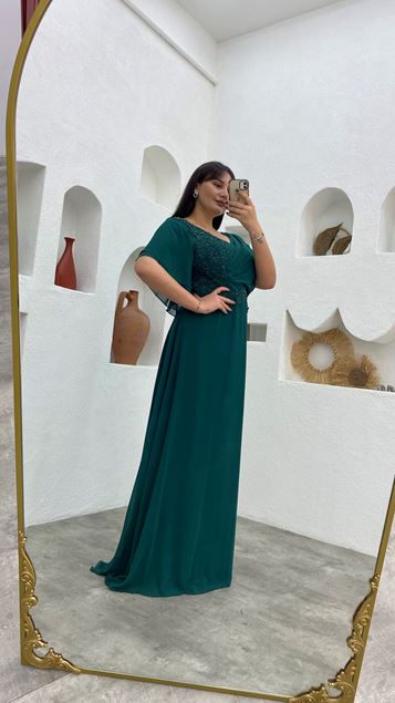 Emerald Embroidery Detail Draped Chiffon Plus Size Evening Dress