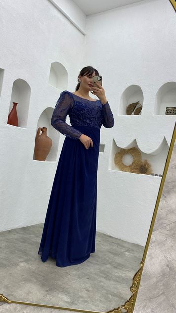 Vestido de noche azul marino de talla grande