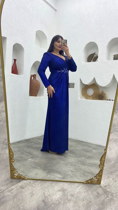 Navy Blue Plus Size Evening Dress with Waist Motif and Glitter