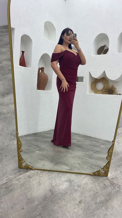 Abito da sera bordeaux con spalline sottili e glitter  taglie forti 