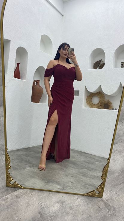 Abito da sera bordeaux con spalline sottili e glitter  taglie forti 