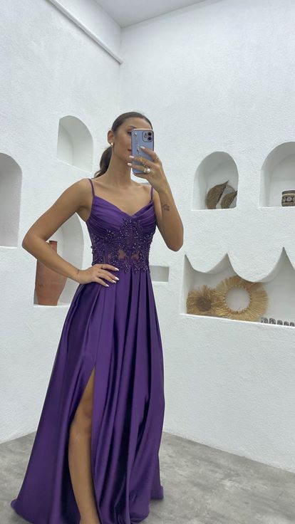 Mor İp Askılı Drapeli İşlemeli Saten Abiye Elbise