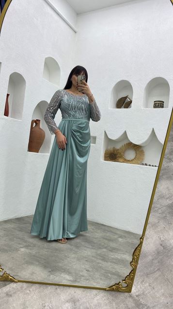 Mint Green Embroidered Detail Draped Satin Plus Size Evening Dress