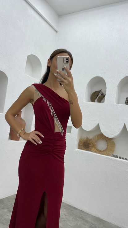Bordo Tek Omuz Püsküllü Büzgülü Abiye Elbise