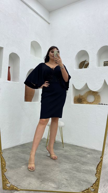 Siyah İşlemeli Motifli Balon Kol Büyük Beden Abiye Elbise