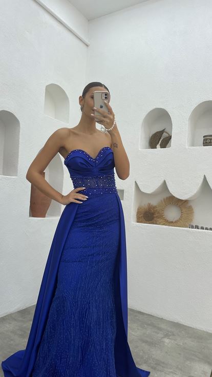 Saks Göğsü Taşlı Straplez Pelerin Detay Saten Abiye Elbise