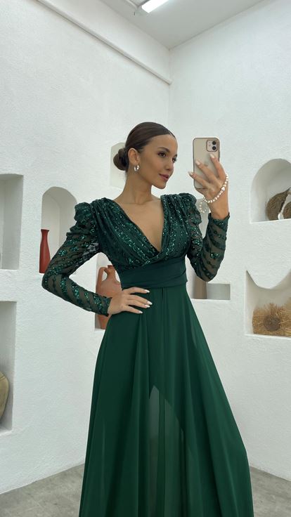 Zümrüt İşlemeli Drapeli Şifon Tulum