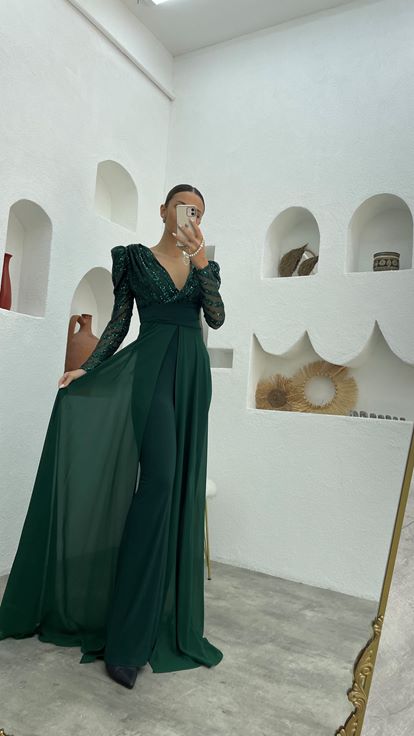 Zümrüt İşlemeli Drapeli Şifon Tulum