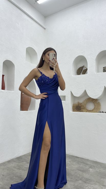 الأزرق الداكن حزام حبل مطرز رايات فستان السهرة الساتان