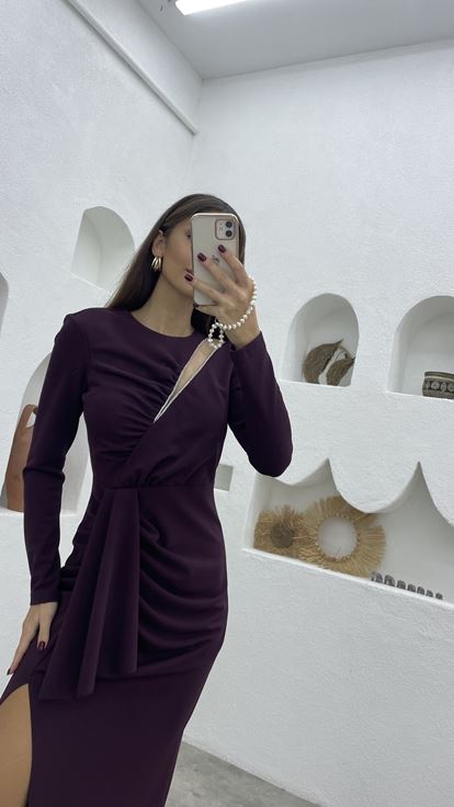 Mürdüm İşlemeli Büzgülü Abiye Elbise