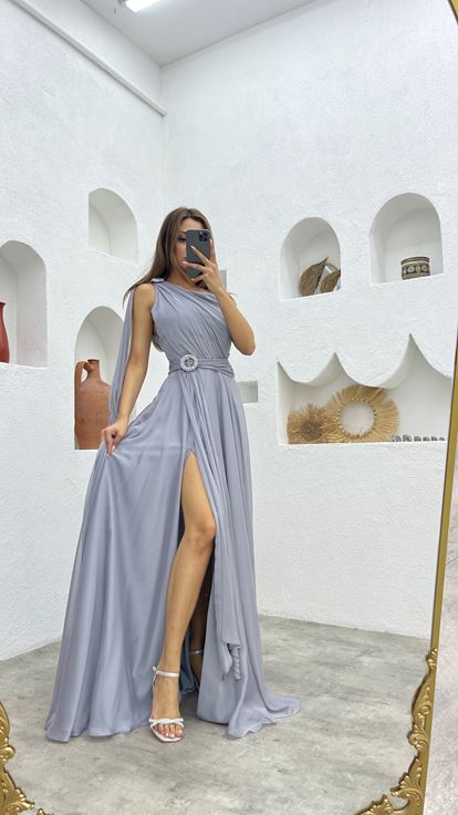 Gri Tek Omuz Kemerli Şifon Elbise