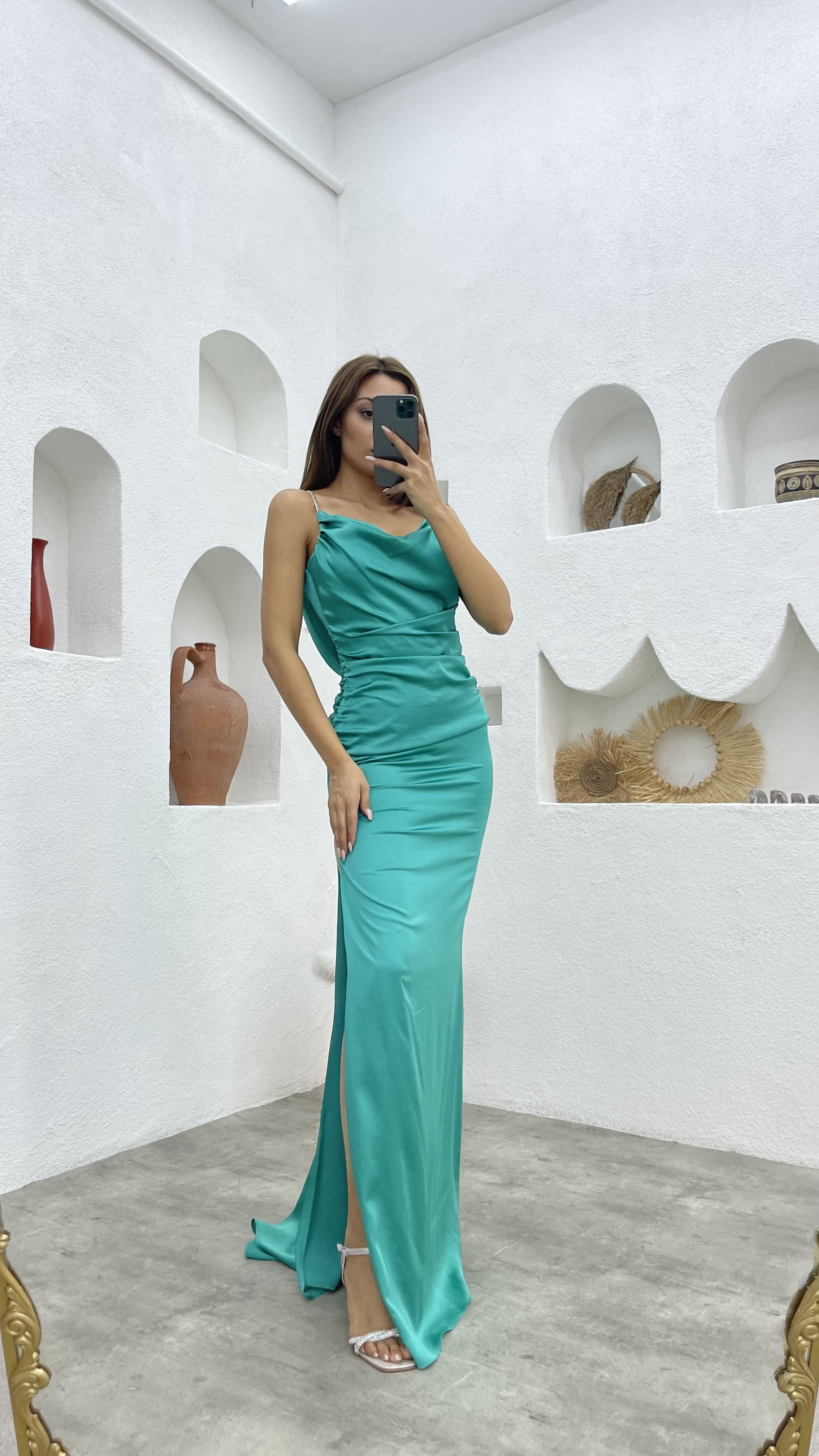 green emerald velvet dress Zapaka Women Dark Green Long Prom Dress A Line Spaghetti Straps Formal Dress with Criss Cross Back, Green / US16W main image 1