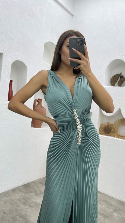 Mint Green Pleated Embroidered Detail Satin Evening Dress