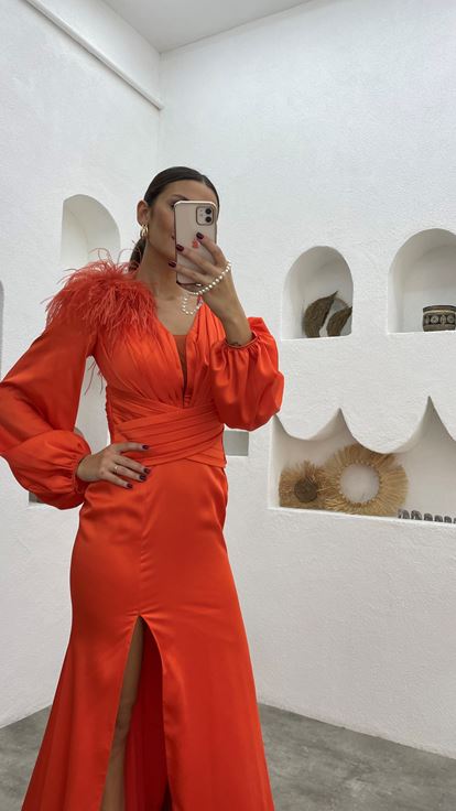 Turuncu Drapeli Omuz Püsküllü Saten Abiye Elbise