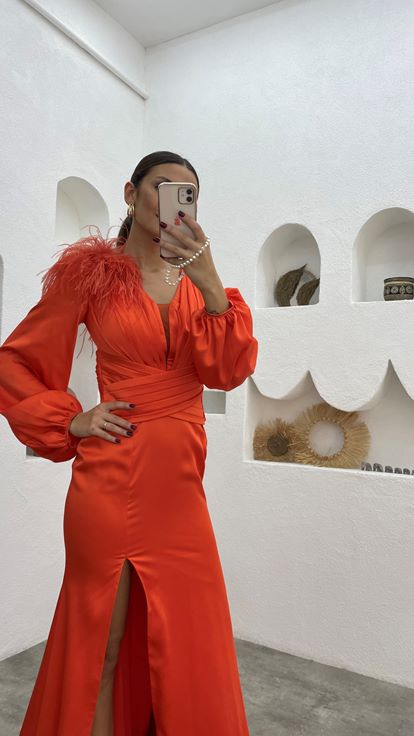 Turuncu Drapeli Omuz Püsküllü Saten Abiye Elbise