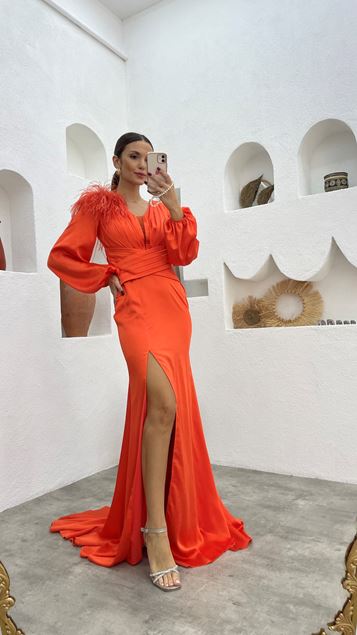 Orange Draped Shoulder Tassel Satin Robe de soirée