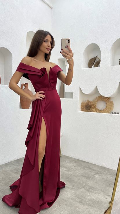 Bordo Drapeli Kemerli Volanlı Saten Abiye Elbise