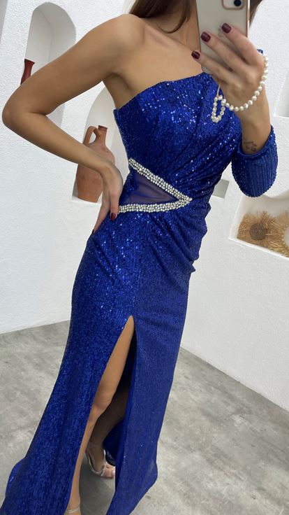 Saks Bel Detay İşlemeli Tek Kol Pul Payet Abiye Elbise