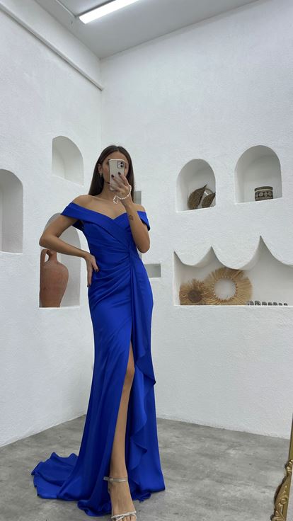 Saks Drapeli Büzgülü Saten Abiye Elbise