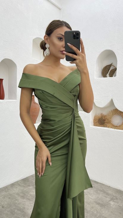 Haki Drapeli Büzgülü Saten Abiye Elbise