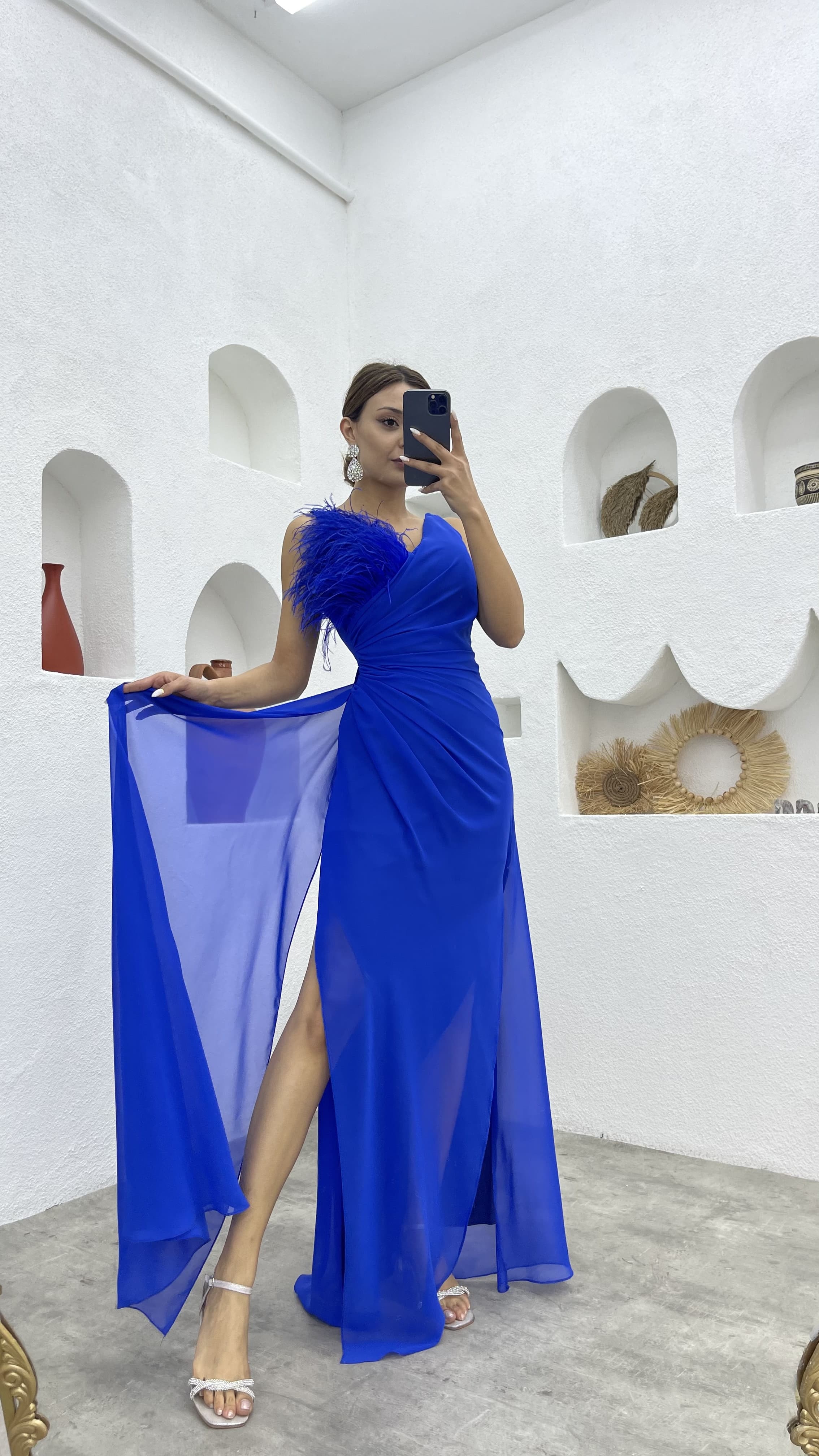 Saks Tüy Detay Büzgülü Şifon Abiye Elbise