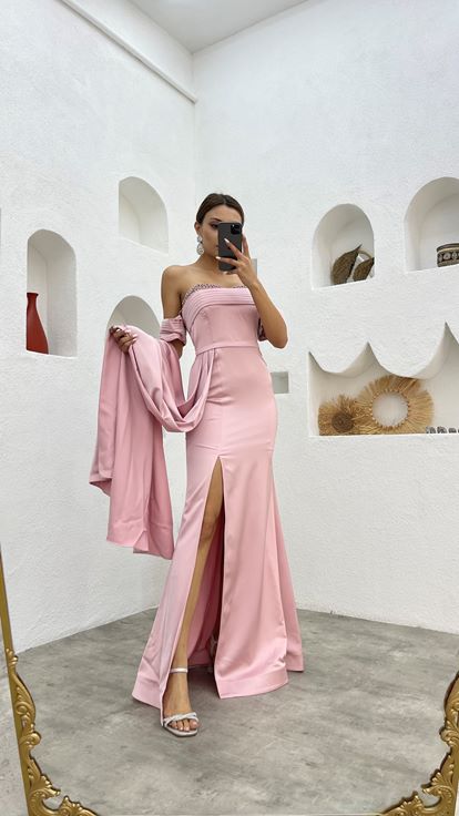 Pudra Göğsü İşlemeli Drapeli Saten Abiye Elbise