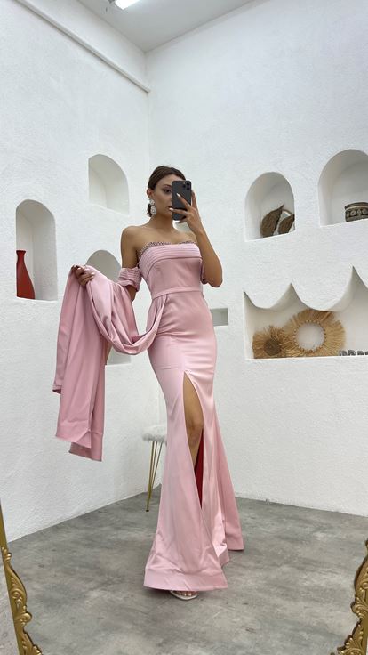 Pudra Göğsü İşlemeli Drapeli Saten Abiye Elbise