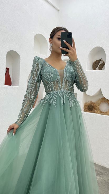 Mint Yeşili İşlemeli Motifli Tül Abiye Elbise