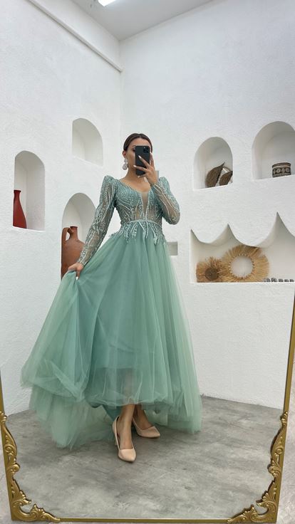 Mint Yeşili İşlemeli Motifli Tül Abiye Elbise