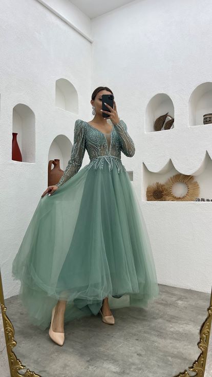 Mint Yeşili İşlemeli Motifli Tül Abiye Elbise