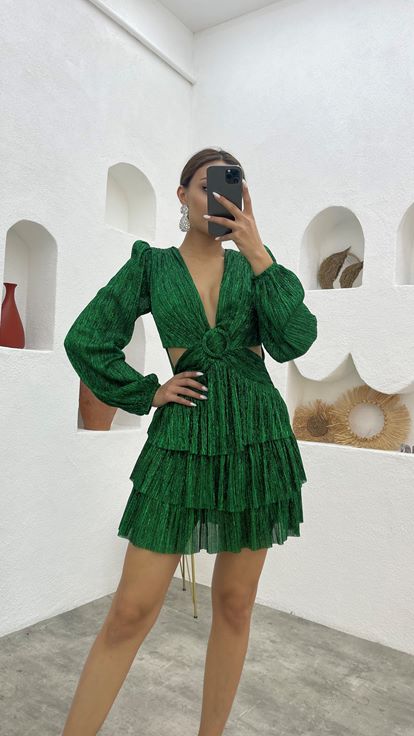 Vestido de noche con purpurina con detalle de cintura con cinturón verde esmeralda