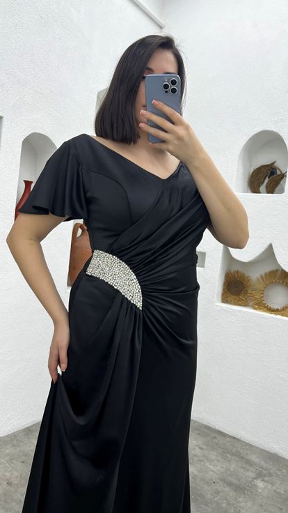 Black Waist Embroidered Detail Pleated Satin Plus Size Evening Dress