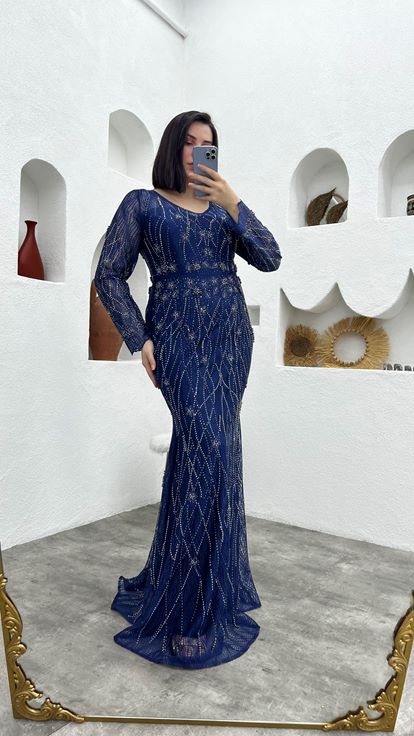 Saks besticktes Abendkleid mit V-Ausschnitt in Übergröße