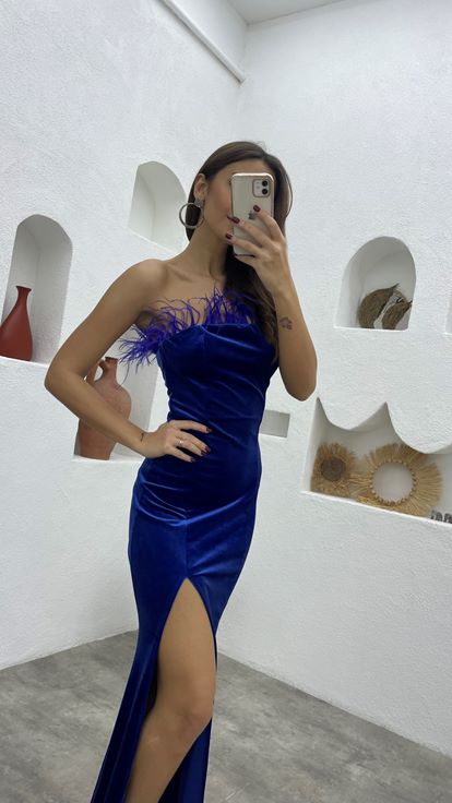 Sax Feather Detail Strapless Velvet Evening Dress