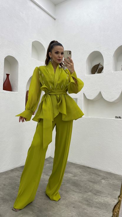 Sarı İşlemeli  Kuşaklı Tulum Ceket