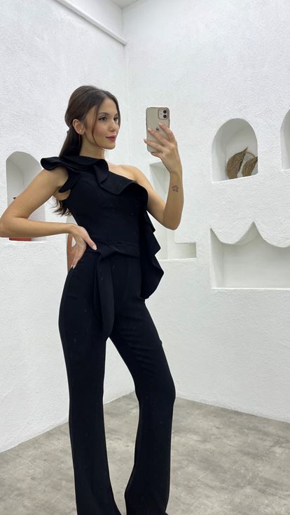 Black One Shoulder Flywheel Detail Design Jumpsuit