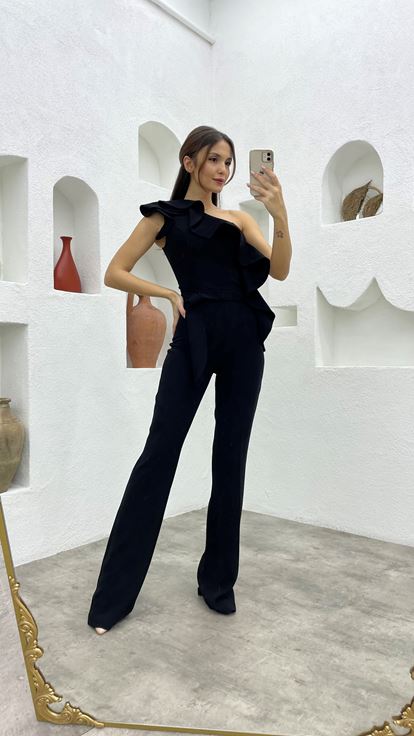 Black One Shoulder Flywheel Detail Design Jumpsuit