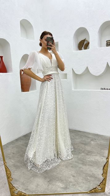 White Embroidered Detail Balloon Sleeve Tulle Evening Dress