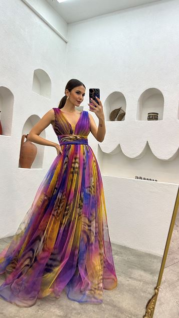 Robe de soirée en tulle à motifs violets