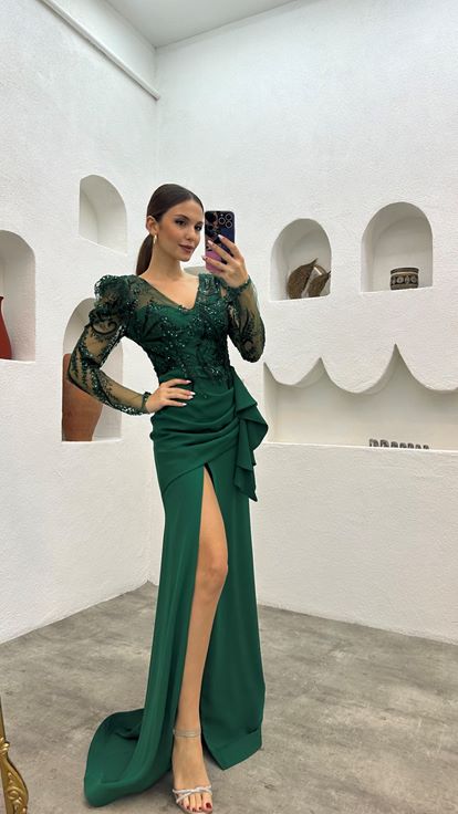 Emerald Sequin Detail Flywheel Evening Dress