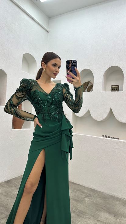 Emerald Sequin Detail Flywheel Evening Dress