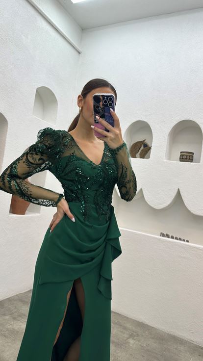 Emerald Sequin Detail Flywheel Evening Dress