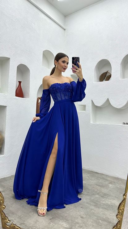 Robe de soirée en mousseline brodée