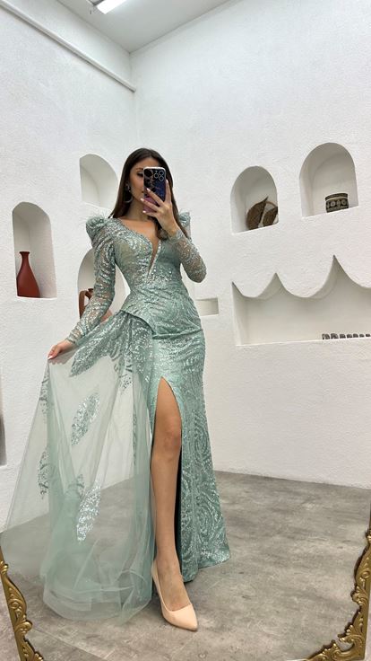 Mint Green Embroidered Feather Detail Tulle Evening Dress