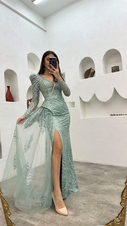 Mint Green Embroidered Feather Detail Tulle Evening Dress