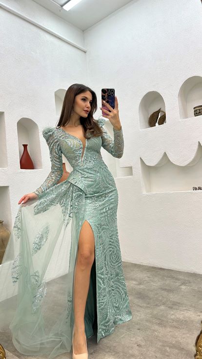 Mint Green Embroidered Feather Detail Tulle Evening Dress