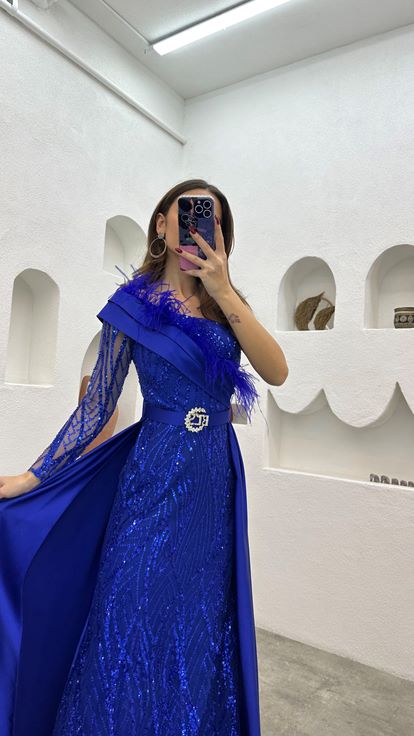 Saks Tüy Detay Drapeli Pul Payet Abiye Elbise